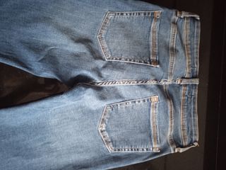 Vaqueros Bershka - Azul