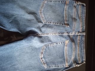 Vaqueros Bershka - Azul