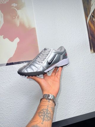Zapatillas Nike Total 90 - Plata/Rojo