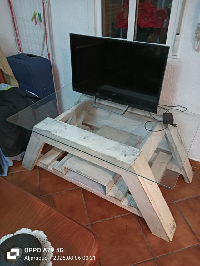 Mesa TV madera blanca - cristal