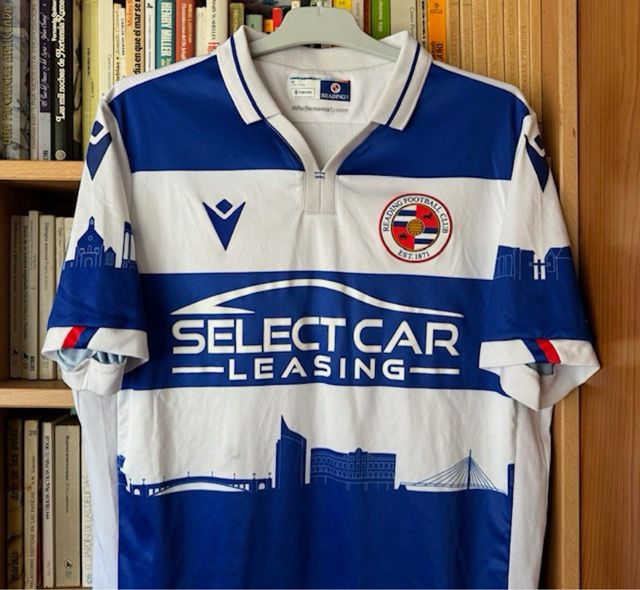 Camiseta Reading FC original Macron 2023/2024