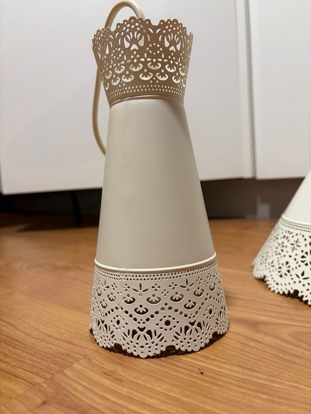 3 Lámparas techo blancas vintage