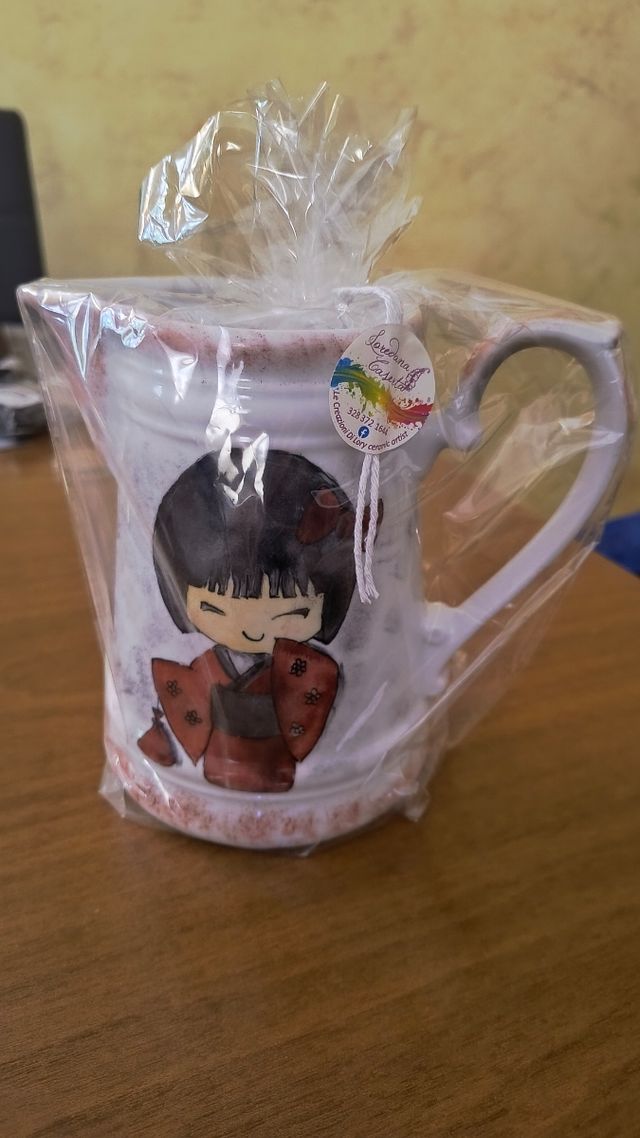 Tazza Kokeshi ceramica dipinta a mano pezzo unico