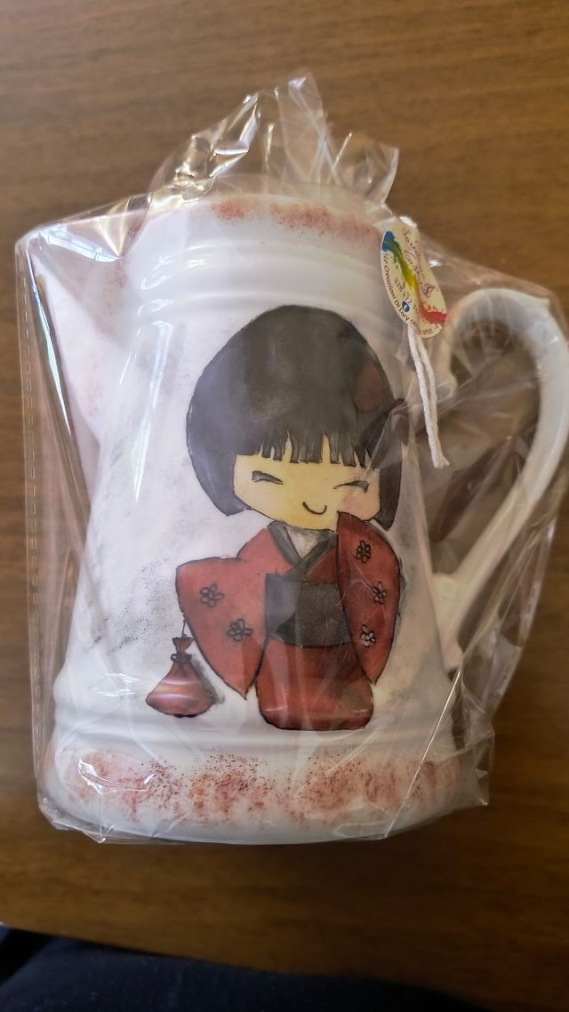 Tazza Kokeshi ceramica dipinta a mano pezzo unico