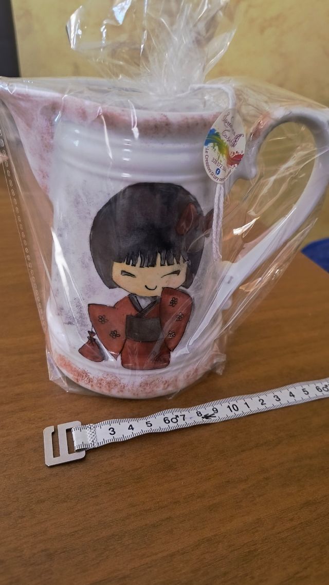 Tazza Kokeshi ceramica dipinta a mano pezzo unico