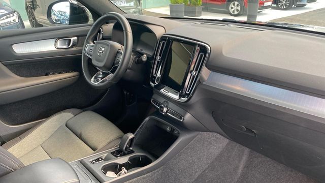 VOLVO XC40 todoterreno 2.0 B3 CORE AUTO 5P