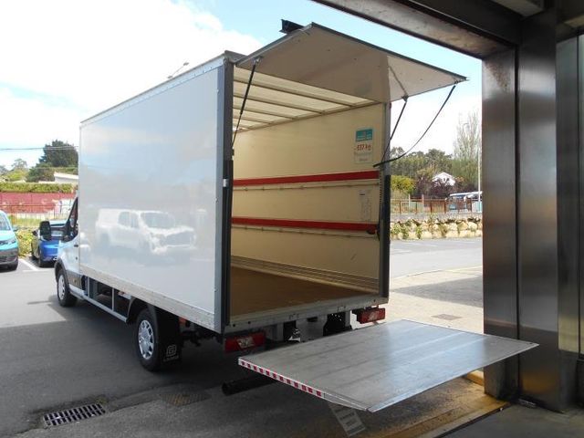 FORD TRANSIT 130 CV CAJA PAQUETERA CON TRAMPILLA