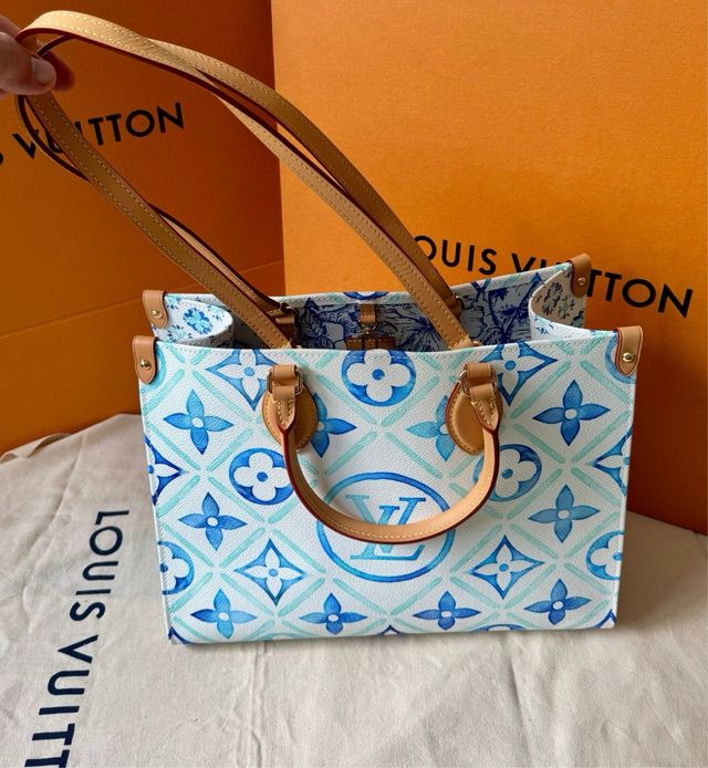 Louis Vuitton On The Go MM Lagoon Blue con factura