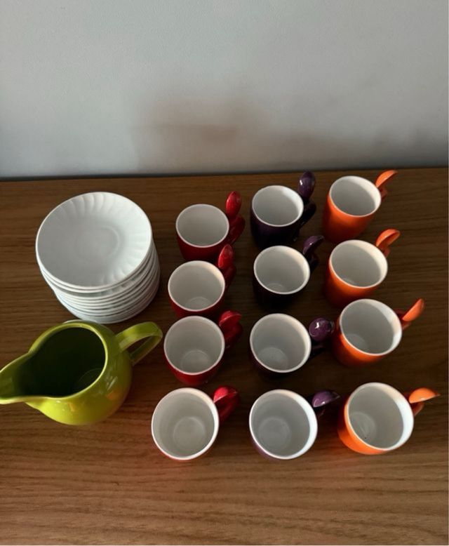 Juego Cafetería - 12 tazas + jarra