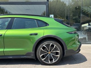 PORSCHE Taycan 4 Cross Turismo