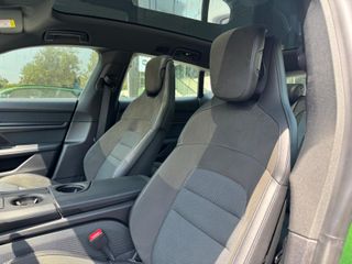 PORSCHE Taycan 4 Cross Turismo
