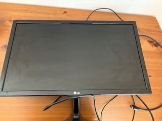 Pantalla LG 22" como nueva