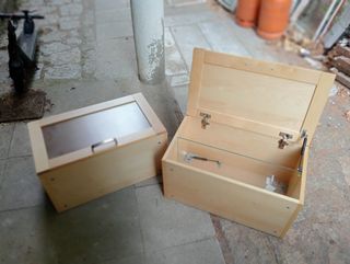 2 Muebles pared Ikea Madera-Cristal