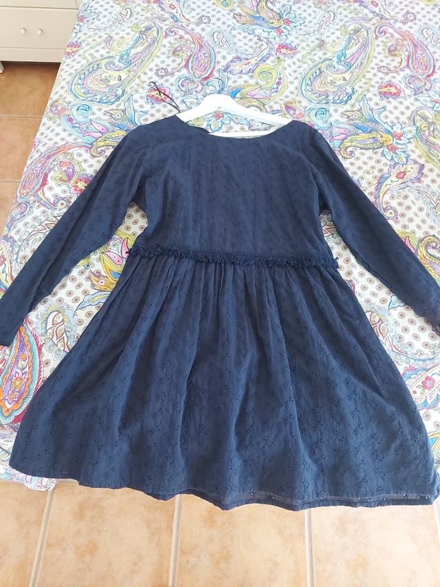 Vestido azul marino bordado corto