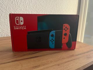 Nintendo Switch Azul & Rojo Mario kart 8 deluxe