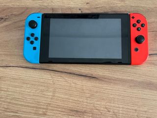 Nintendo Switch Azul & Rojo Mario kart 8 deluxe