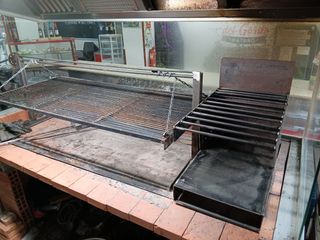 Barbecue a legna in metallo