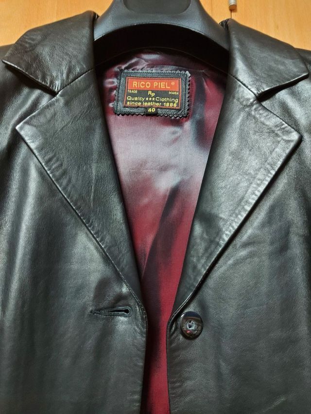 Chaqueta piel RICO PIEL negra L (Talla 40).
