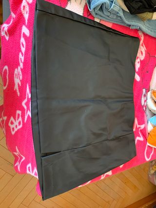 Falda negra cuero - Talla M