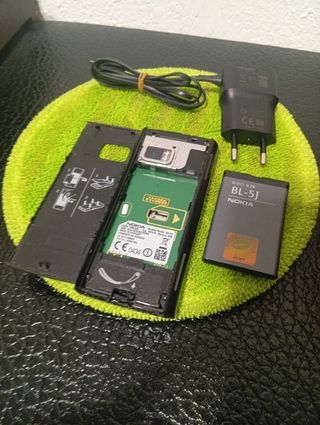 Nokia Lumia X6-00 - Teléfono móvil negro