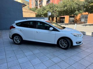 Ford Focus 1.0 125Cv Titanium ¡¡REVISION EN FORD!!
