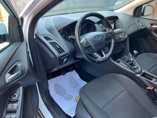 Ford Focus 1.0 125Cv Titanium ¡¡REVISION EN FORD!!