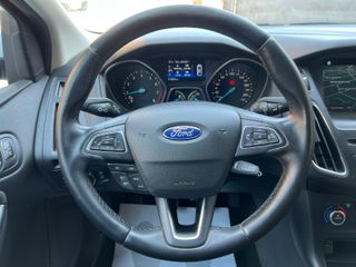 Ford Focus 1.0 125Cv Titanium ¡¡REVISION EN FORD!!