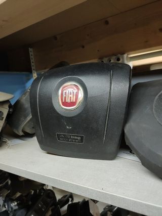 Airbag volante izquierdo 9680921ZD 8200102820A 