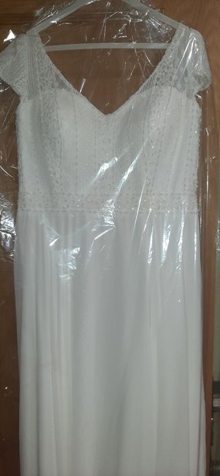 Vestido novia blanco con pedrería 