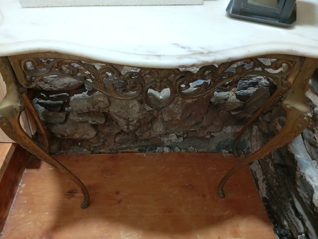 Mesa consola antigua estilo barroco, mármol-metal 