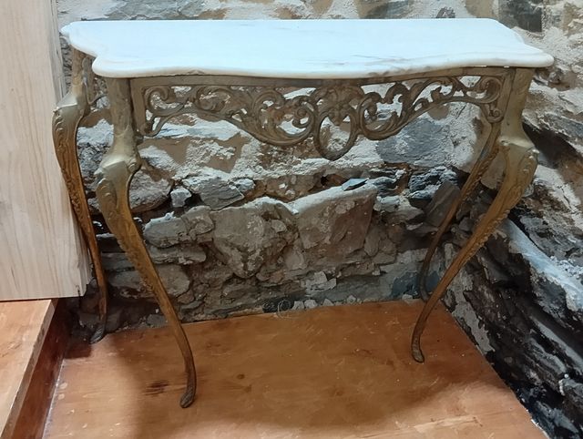 Mesa consola antigua estilo barroco, mármol-metal 