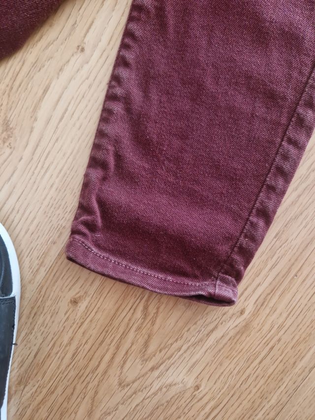 Pantalones granates Zara Trafaluc - Talla 36