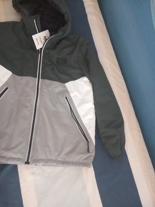 Cazadora verde y gris talla M