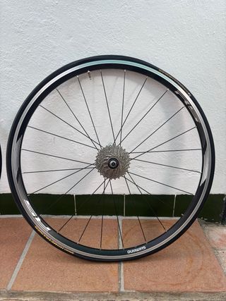 Llantas carretera Shimano RS100