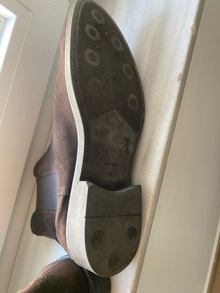 Botines de ante marrón Zara