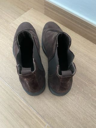 Botines de ante marrón Zara