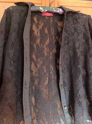 Blusa negra Cappuccini