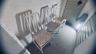 2 Sillas blancas-madera lacada