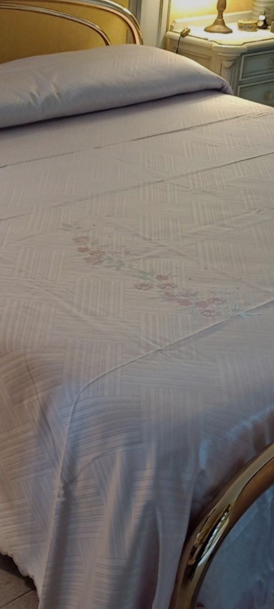 Copriletto matrimoniale rosa antico 270x260