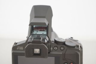 OLYMPUS STYLUS SP-100EE - 50x, de 24 a 1200mm.