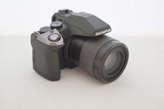 OLYMPUS STYLUS SP-100EE - 50x, de 24 a 1200mm.