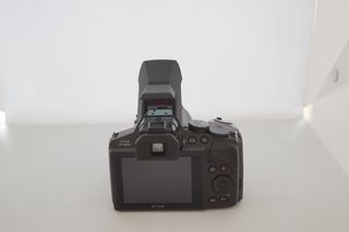 OLYMPUS STYLUS SP-100EE - 50x, de 24 a 1200mm.