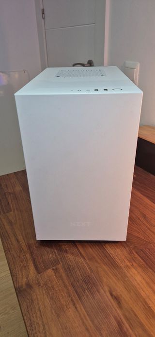 Caja PC NZXT H210i