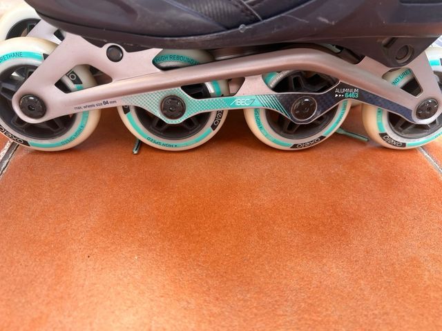 Patines Oxelo talla 40 seminuevos.