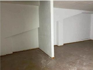 Local comercial en venta en Mora