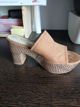 Zuecos Mariamare marrón, talla 38