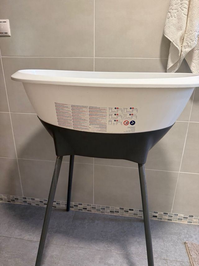 Bañera bebé con patas