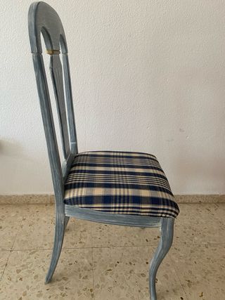 4 sillas comedor madera azul.   