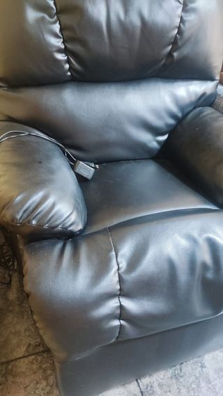 Sillón Relax de Piel Negro Con Masaje automático