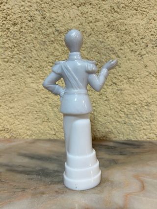 4 bottiglie di profumo opalino Avon antiche vuote